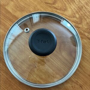 T-fal Glass Cookware Lid with Black Knob - Clear